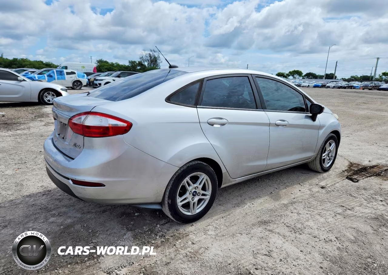 2011 Ford Fiesta Se VIN:3FADP4BJ8HM140841 - 3