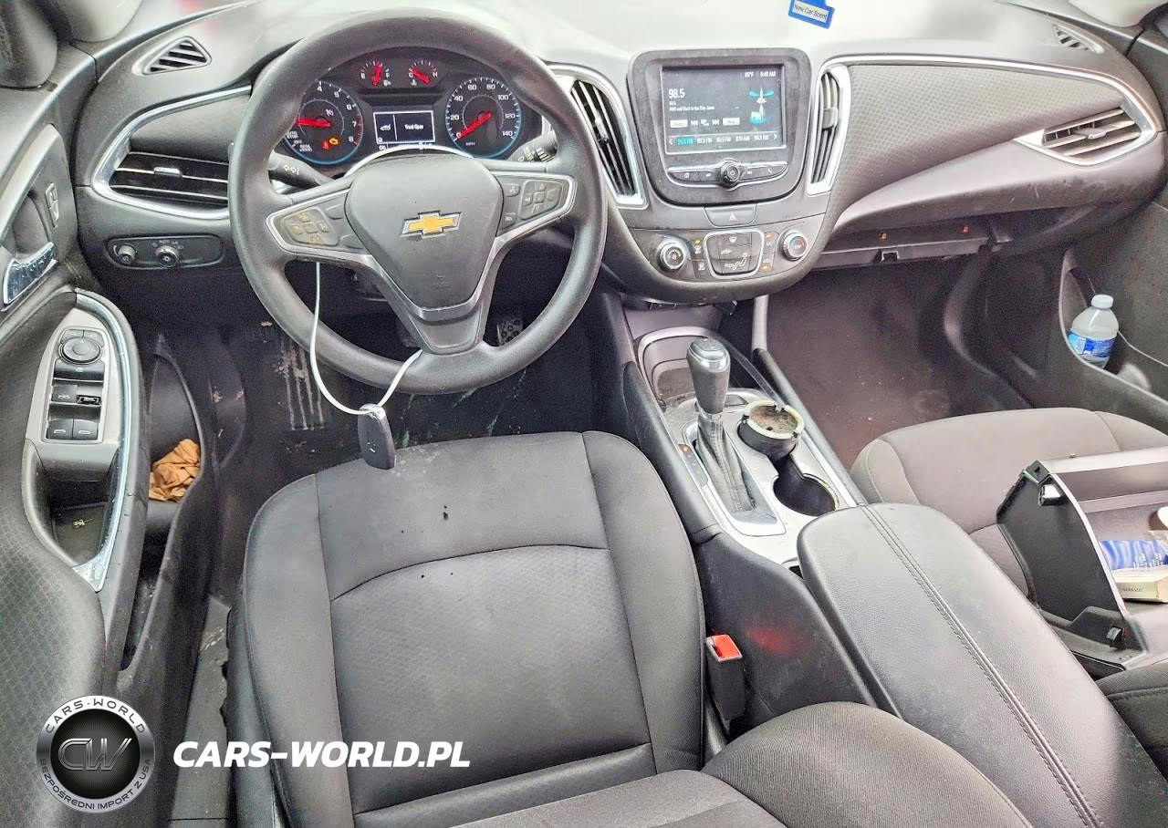 2018 Chevrolet Malibu Lt VIN:1G1ZD5ST8JF180769 - 8