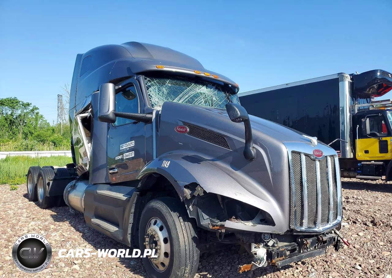 2022 Peterbilt 579 Semi Truck