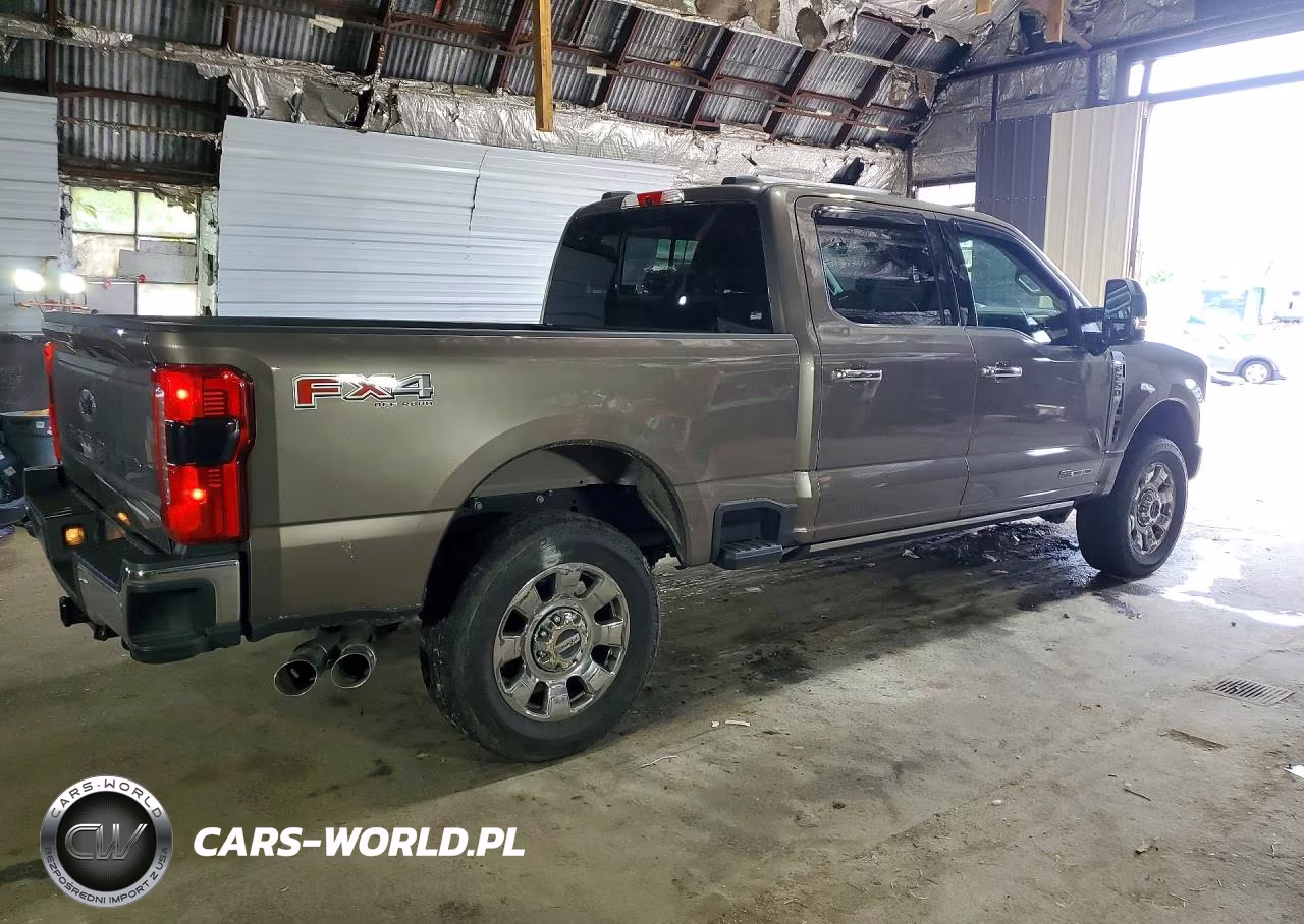 2023 Ford F-250 Lariat VIN:1FT8W2BT1PEC18708 - 3