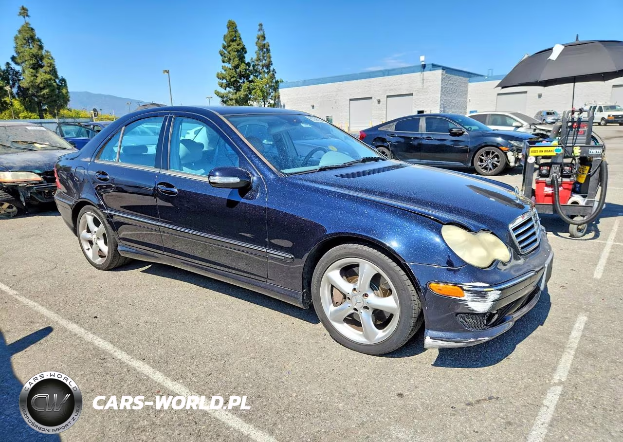 2005 Mercedes-Benz C 230K Sport Sedan VIN:WDBRF40J15F682475 - 4