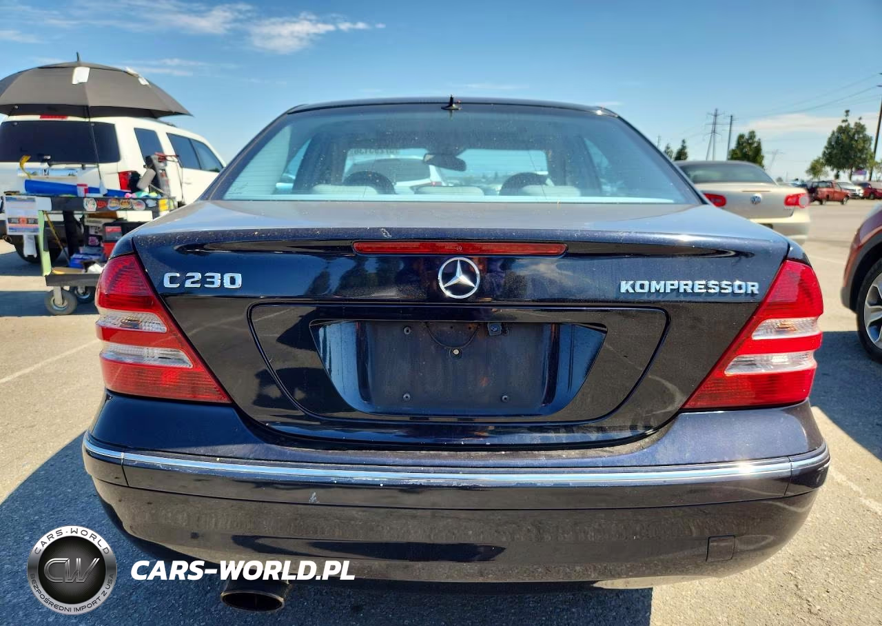 2005 Mercedes-Benz C 230K Sport Sedan VIN:WDBRF40J15F682475 - 6