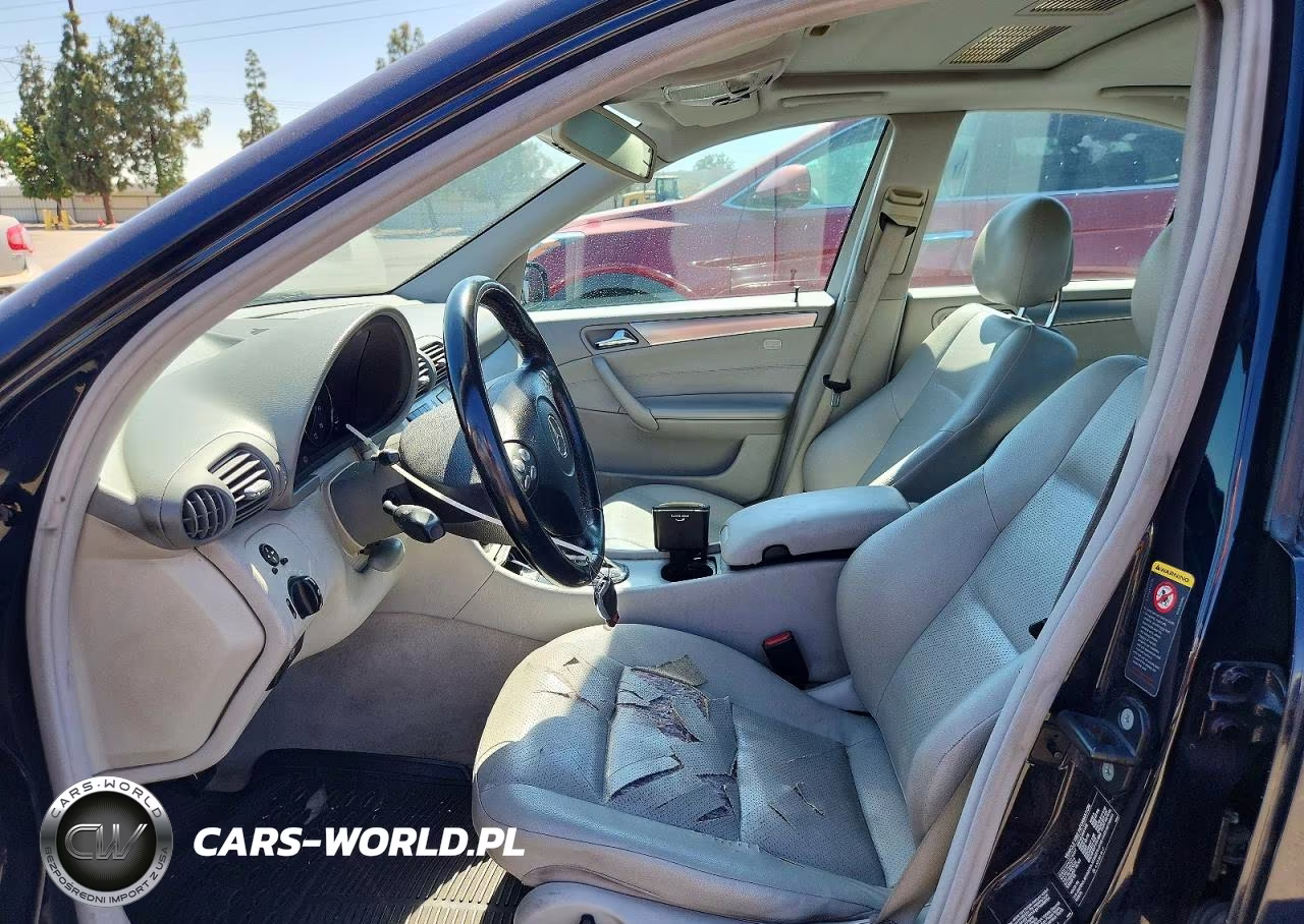 2005 Mercedes-Benz C 230K Sport Sedan VIN:WDBRF40J15F682475 - 7