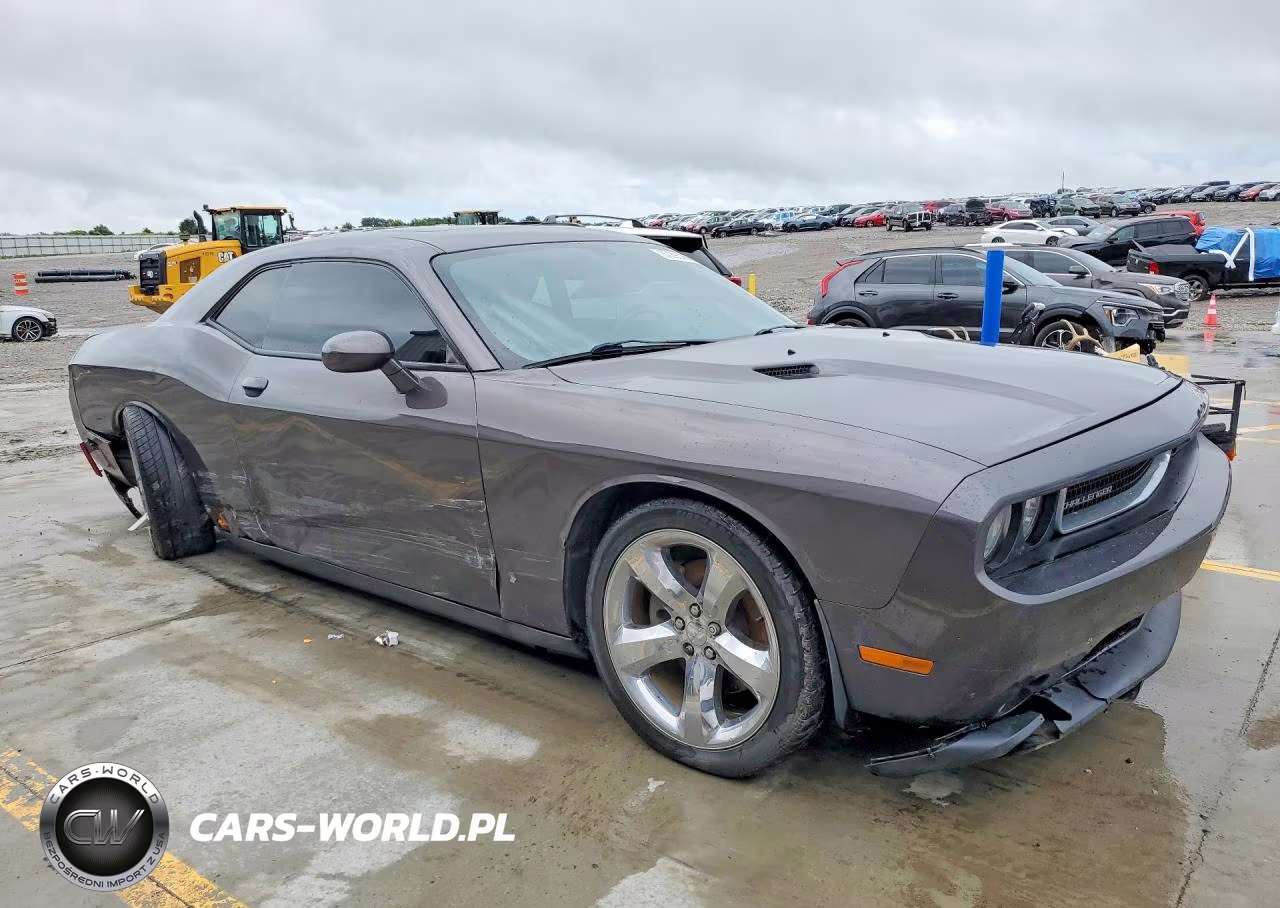 2013 Dodge Challenger Sxt VIN:2C3CDYAG8DH684152 - 4