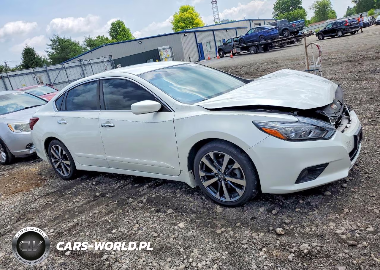 2017 Nissan Altima 2.5 Sr VIN:1N4AL3AP5HC477080 - 4