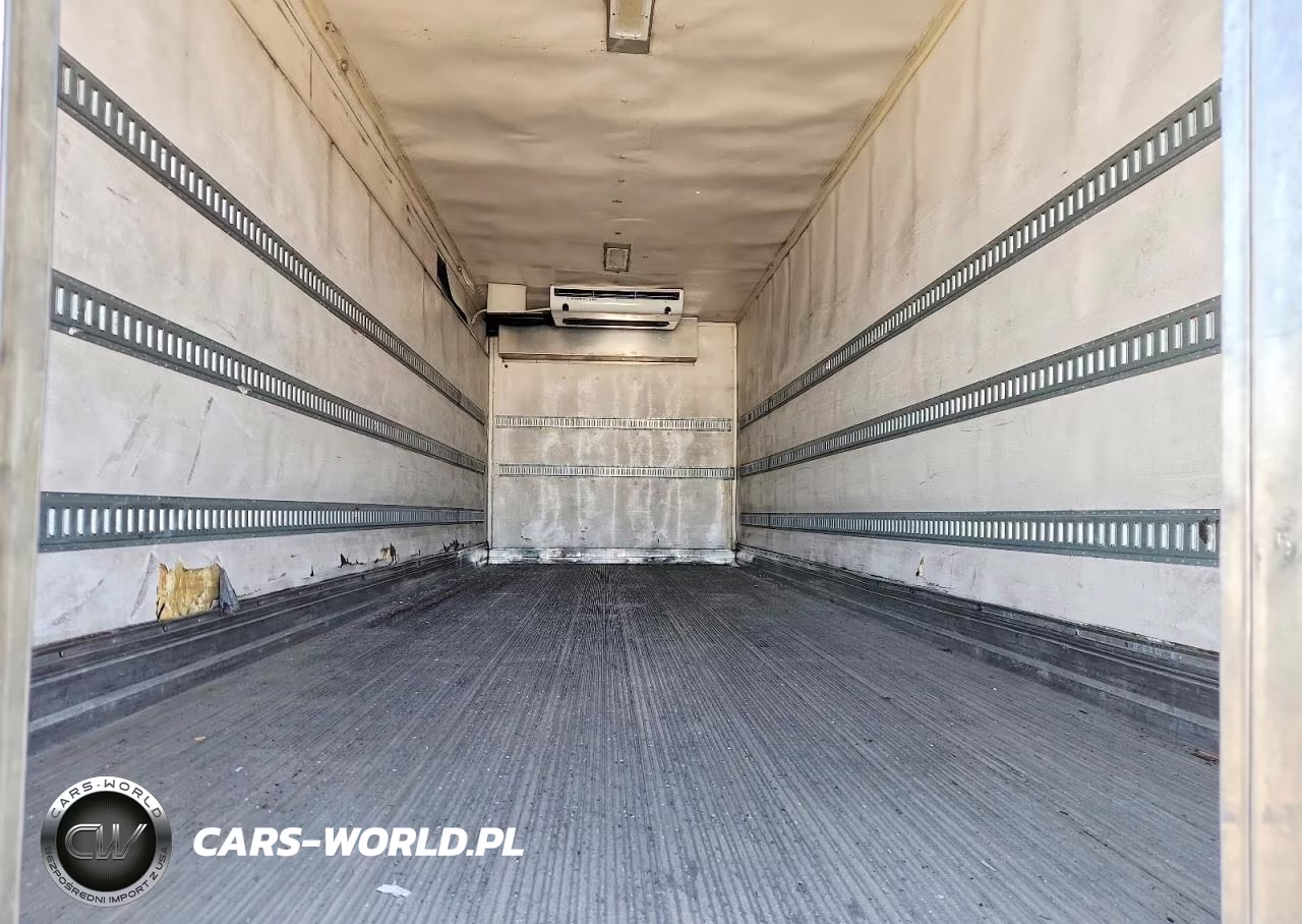 2016 International 4300 Refrigerated Box Truck VIN:1HTMMMML5GH375432 - 10