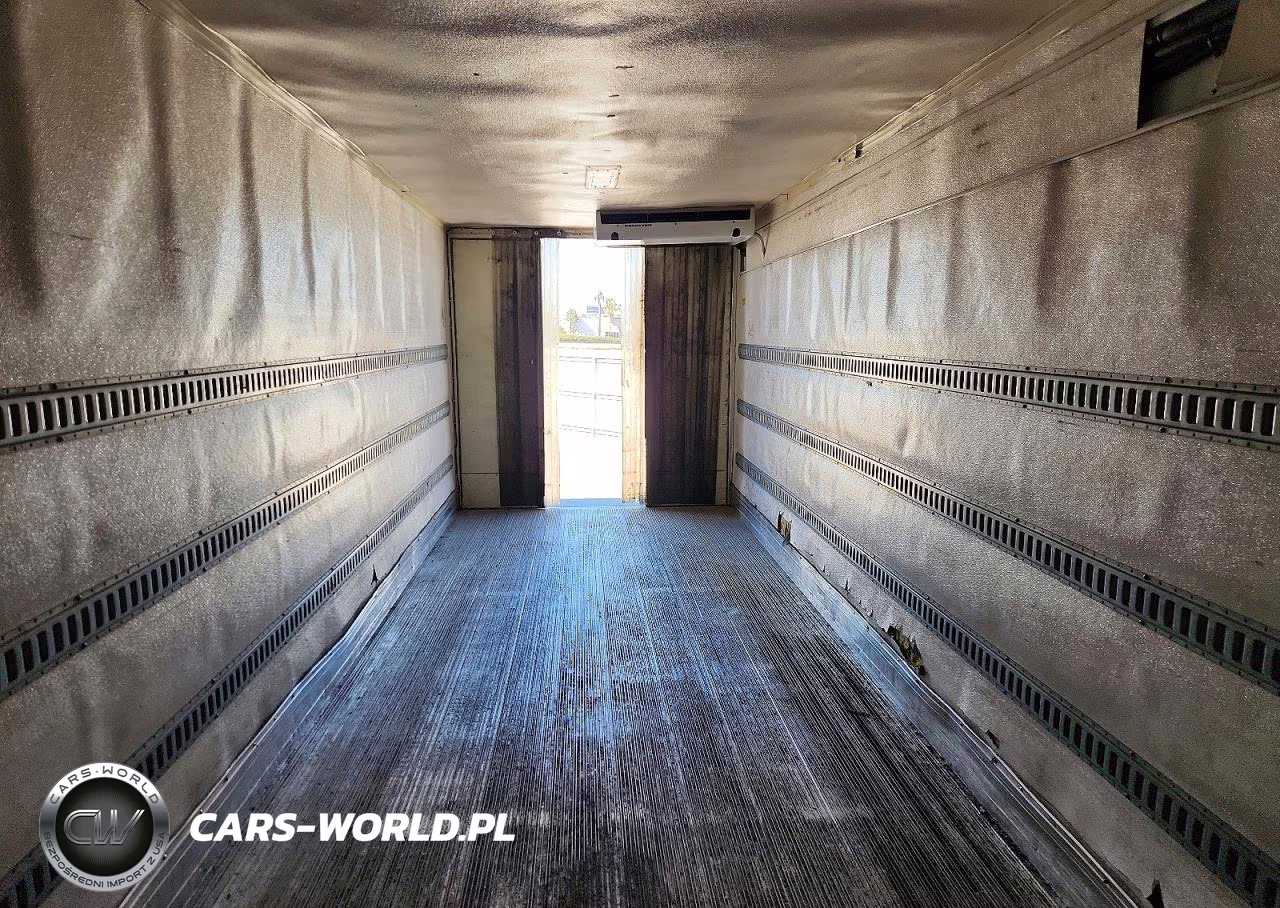2016 International 4300 Refrigerated Box Truck VIN:1HTMMMML5GH375432 - 11