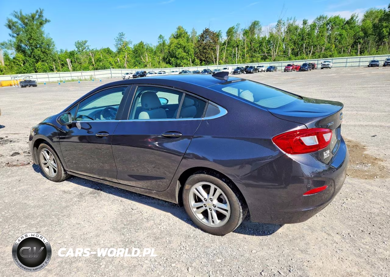 2017 Chevrolet Cruze Lt VIN:1G1BE5SM8H7186552 - 2