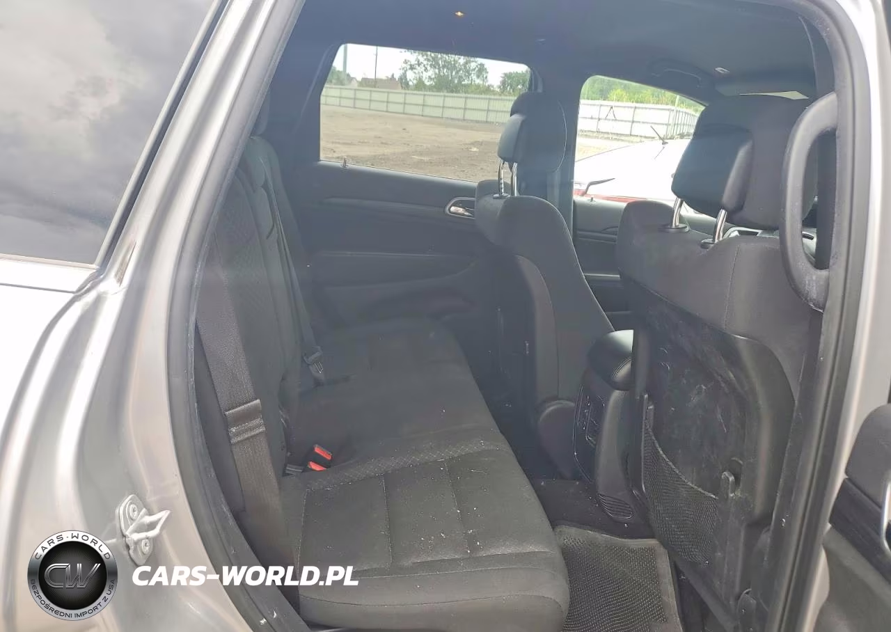 2019 Jeep Grand Cherokee Laredo VIN:1C4RJFAG0KC759770 - 11