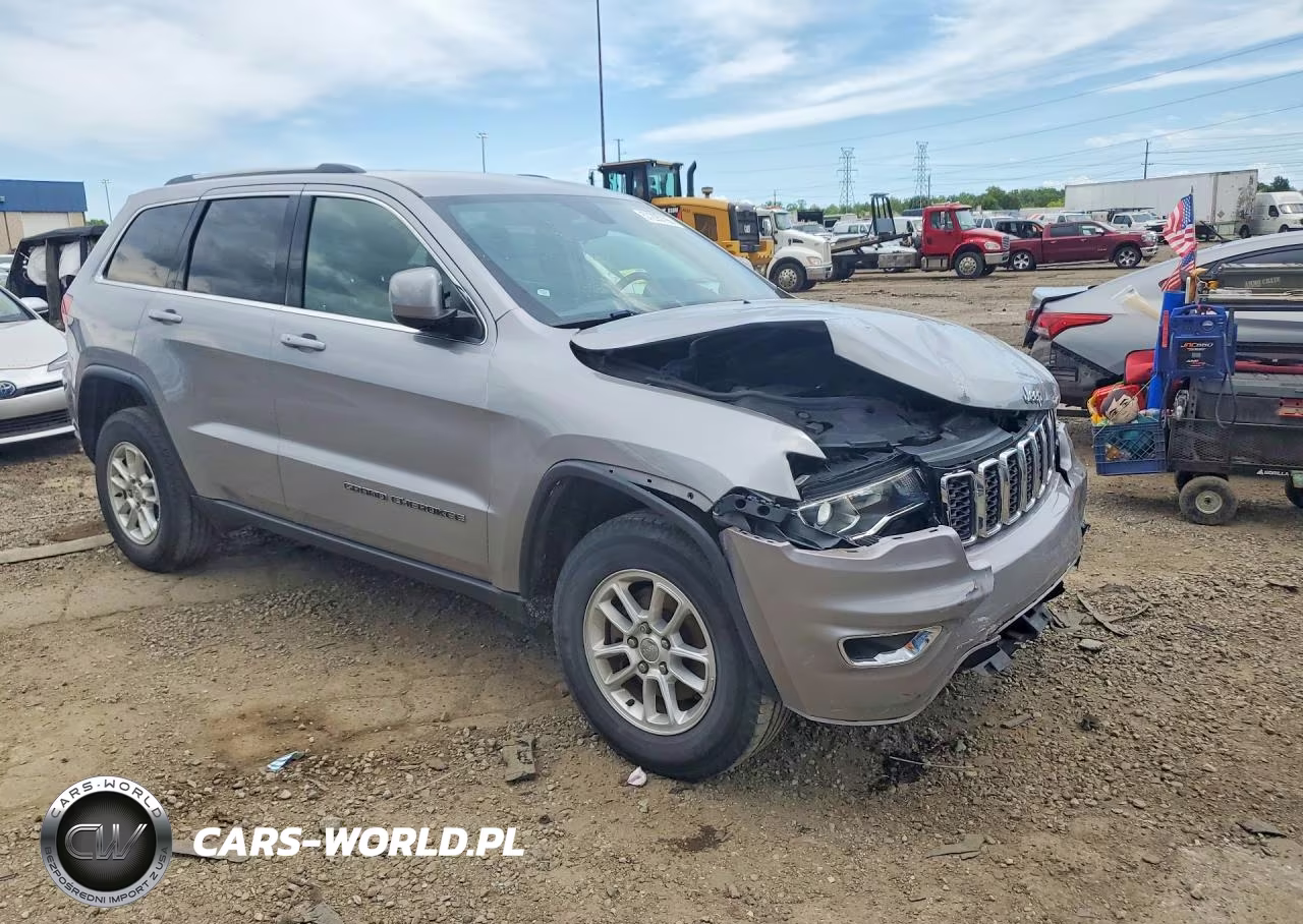 2019 Jeep Grand Cherokee Laredo VIN:1C4RJFAG0KC759770 - 4