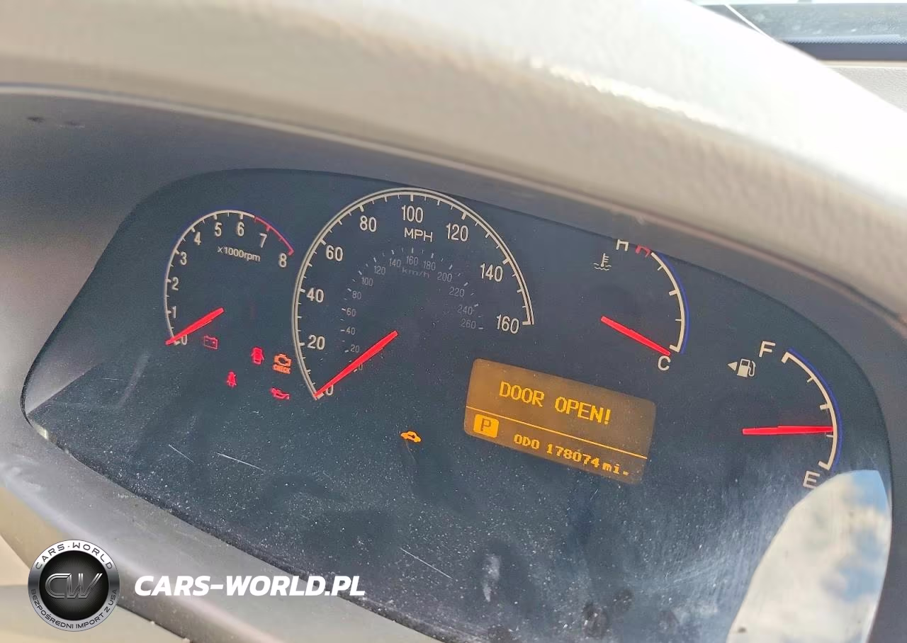 2006 Hyundai Azera VIN:KMHFC46F86A046355 - 9