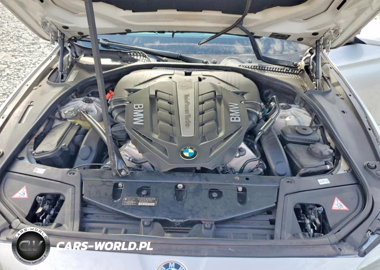 2012 BMW 550 Xi VIN:WBAFU9C59CC786987 - 11