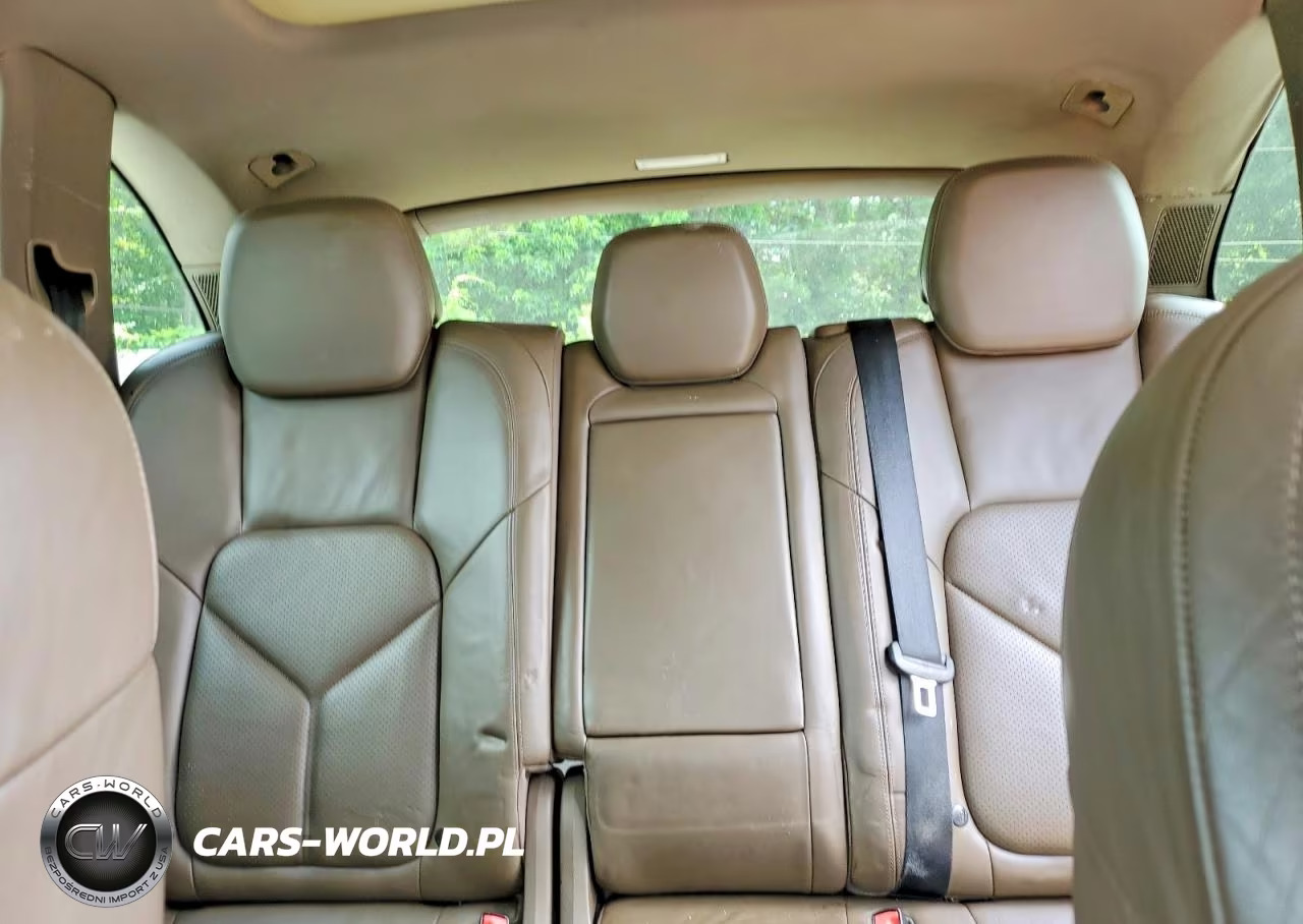2011 Porsche Cayenne S Hybrid VIN:WP1AE2A2XBLA91716 - 10