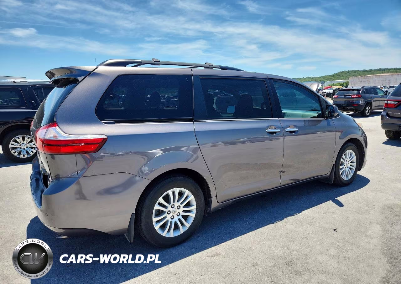 2015 Toyota Sienna Xle 8-Passenger VIN:5TDYK3DC5FS573758 - 3