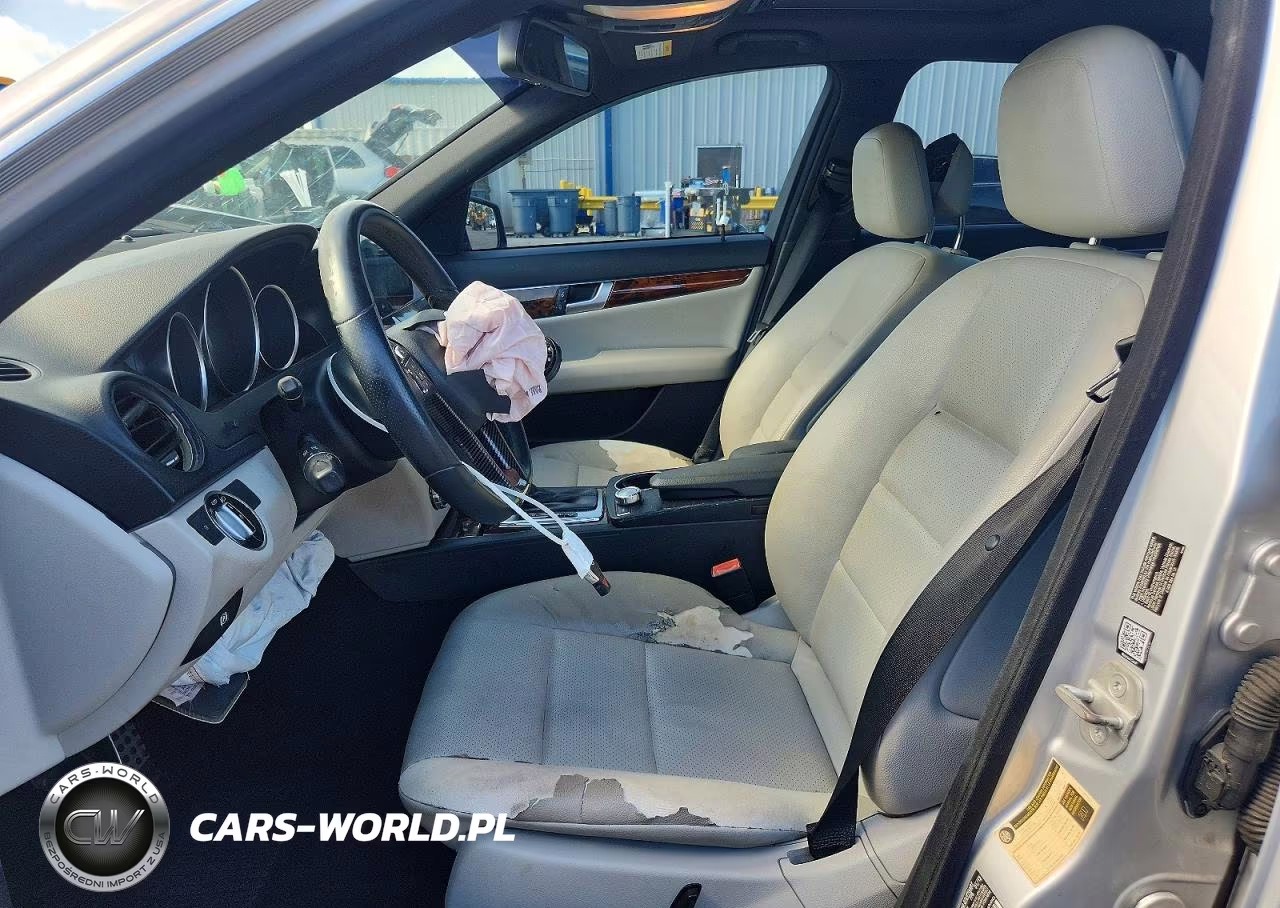 2012 Mercedes-Benz C 250 VIN:WDDGF4HB2CR216187 - 7