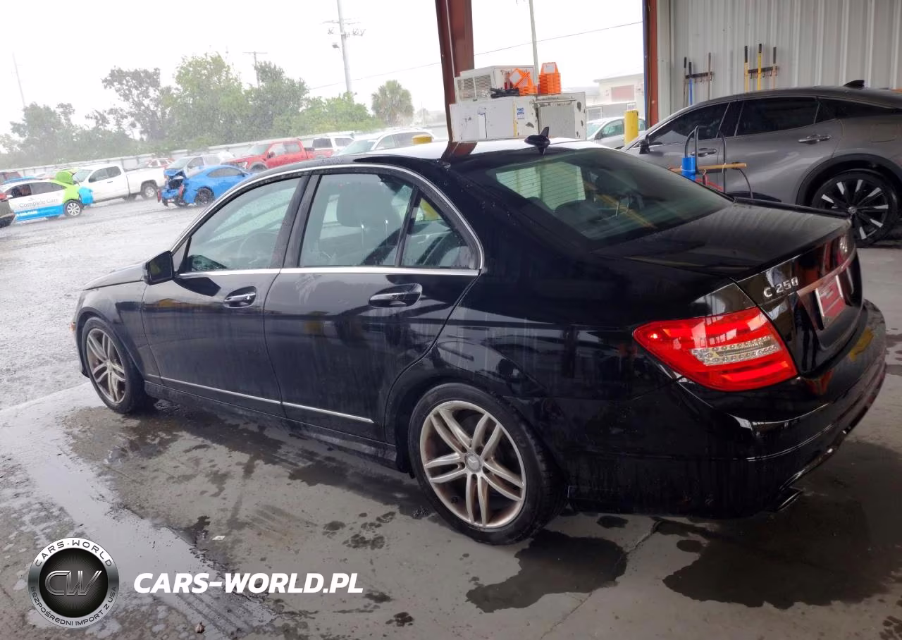 2013 Mercedes-Benz C 250 VIN:WDDGF4HBXDR298476 - 2