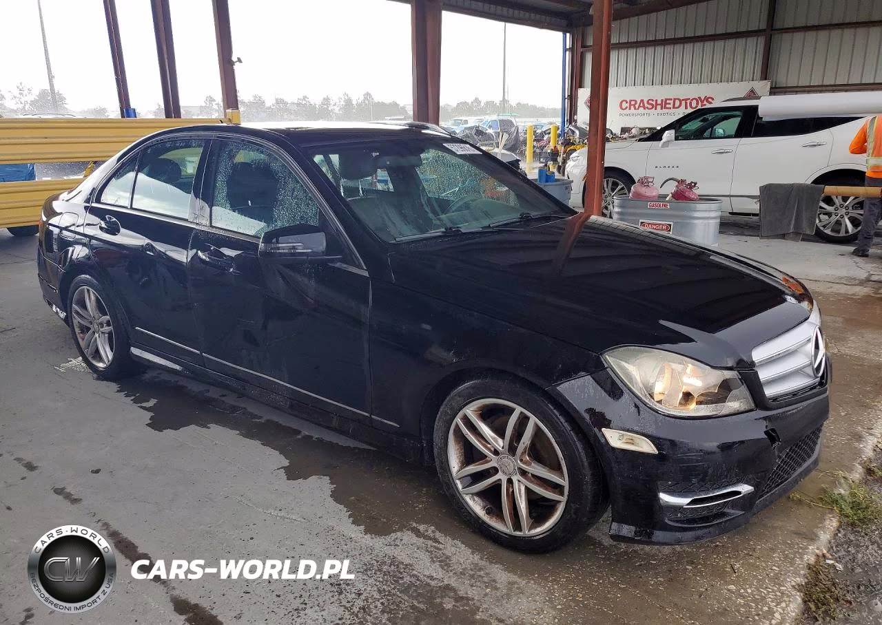 2013 Mercedes-Benz C 250 VIN:WDDGF4HBXDR298476 - 4