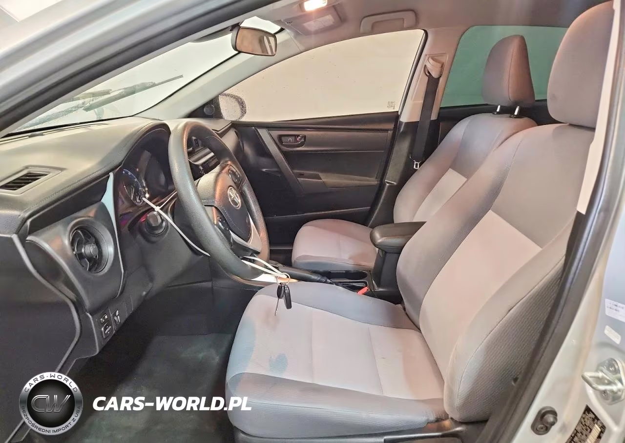 2018 Toyota Corolla L VIN:2T1BURHEXJC020684 - 7