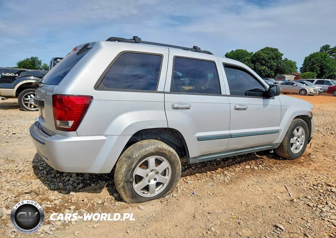 2009 Jeep Grand Cherokee Laredo VIN:1J8GS48K39C545412 - 3