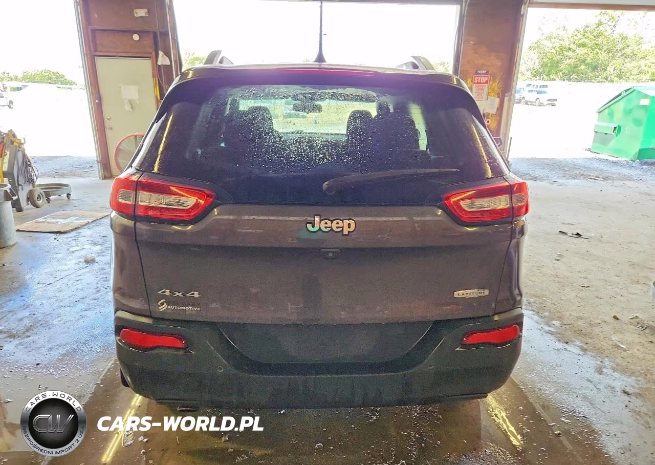 2016 Jeep Cherokee Latitude VIN:1C4PJMCB5GW236831 - 6