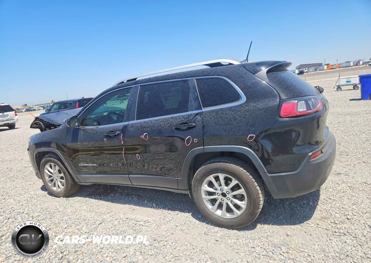 2019 Jeep Cherokee Latitude VIN:1C4PJLCB7KD203988 - 2