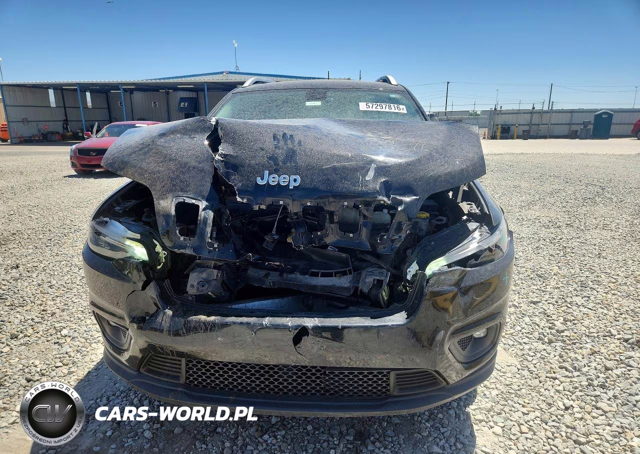 2019 Jeep Cherokee Latitude VIN:1C4PJLCB7KD203988 - 5