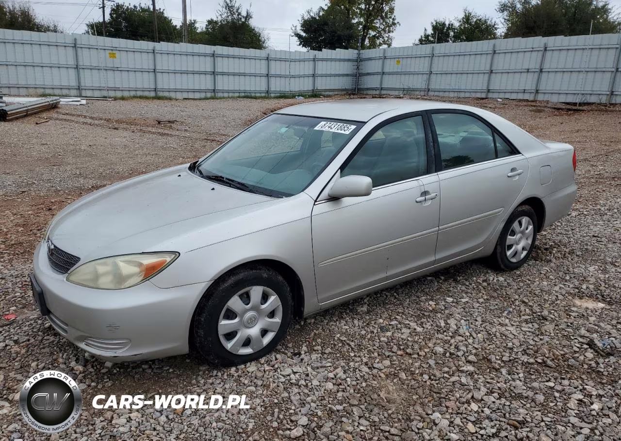 2004 Toyota Camry Le