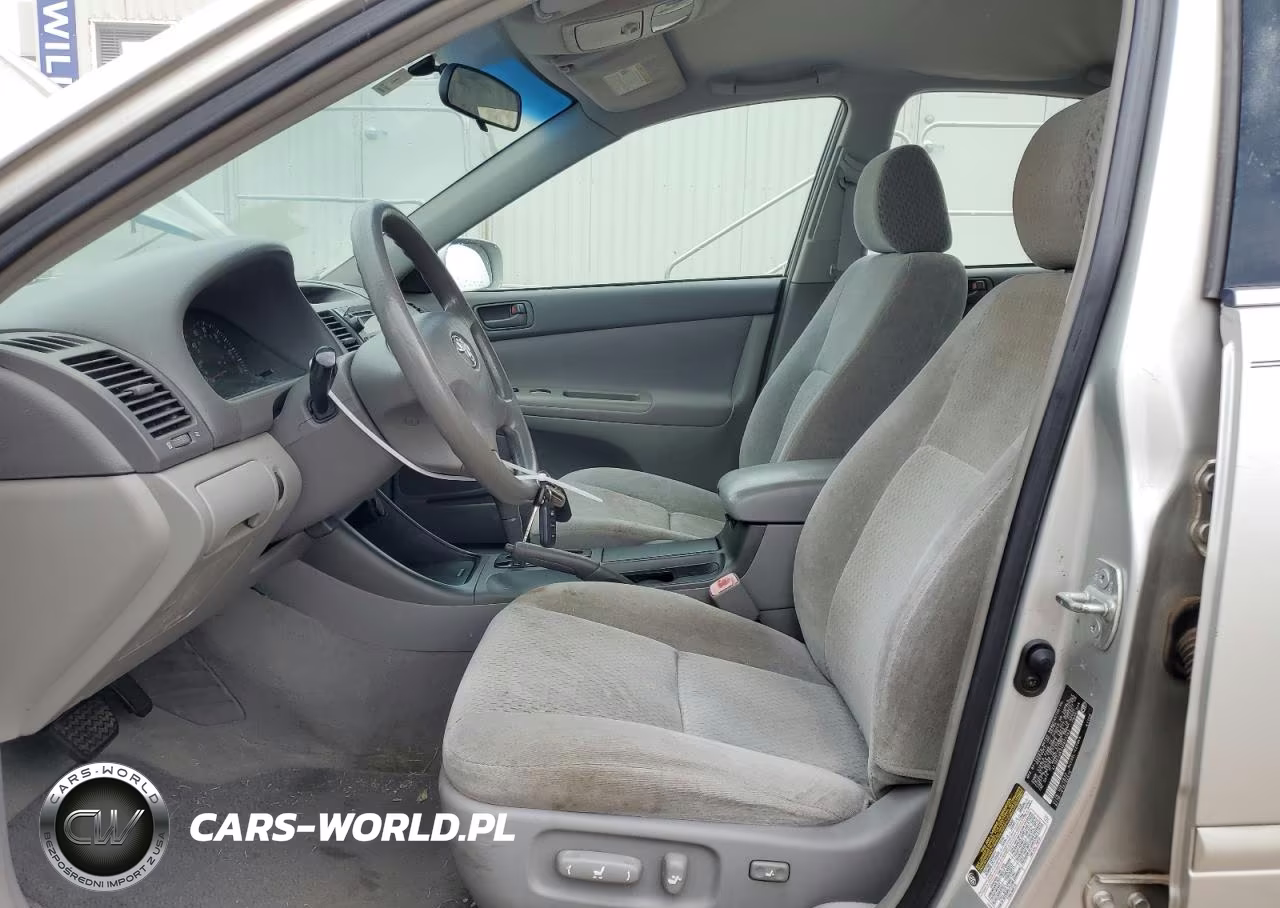 2004 Toyota Camry Le VIN:4T1BE32K54U871142 - 7