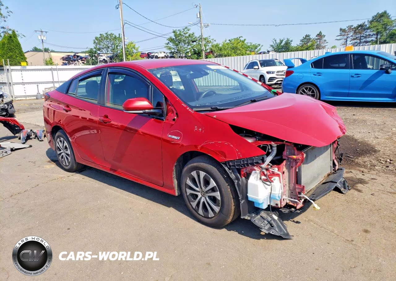 2020 Toyota Prius Le Awd-E VIN:JTDL9RFU9L3013432 - 4