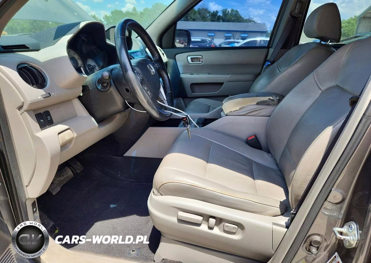 2010 Honda Pilot Touring VIN:5FNYF3H92AB008979 - 7