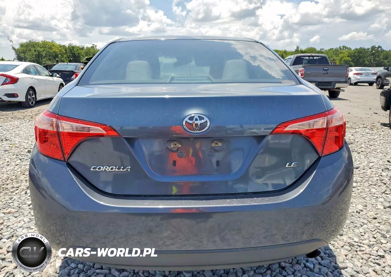 2017 Toyota Corolla Le VIN:5YFBURHE5HP680092 - 6