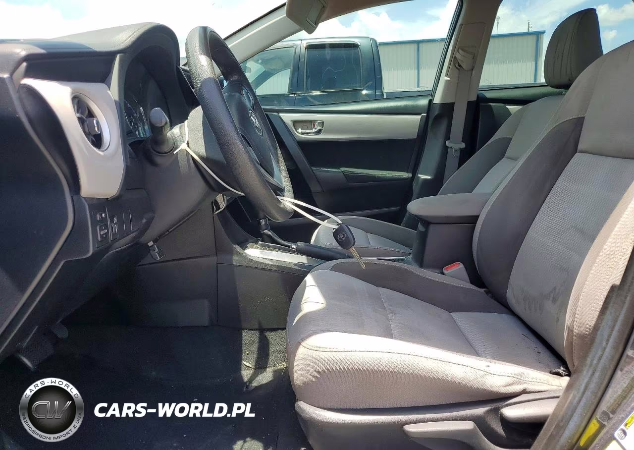 2017 Toyota Corolla Le VIN:5YFBURHE5HP680092 - 7