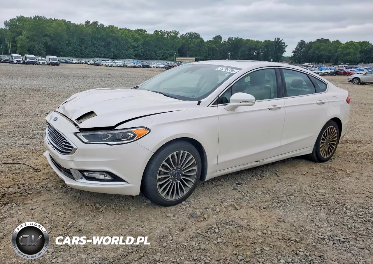 2017 Ford Fusion Titanium – zdjęcie 1 z 12