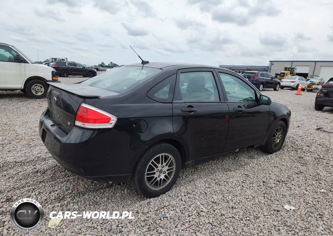 2010 Ford Focus VIN:1FAHP3FN5AW150113 - 3