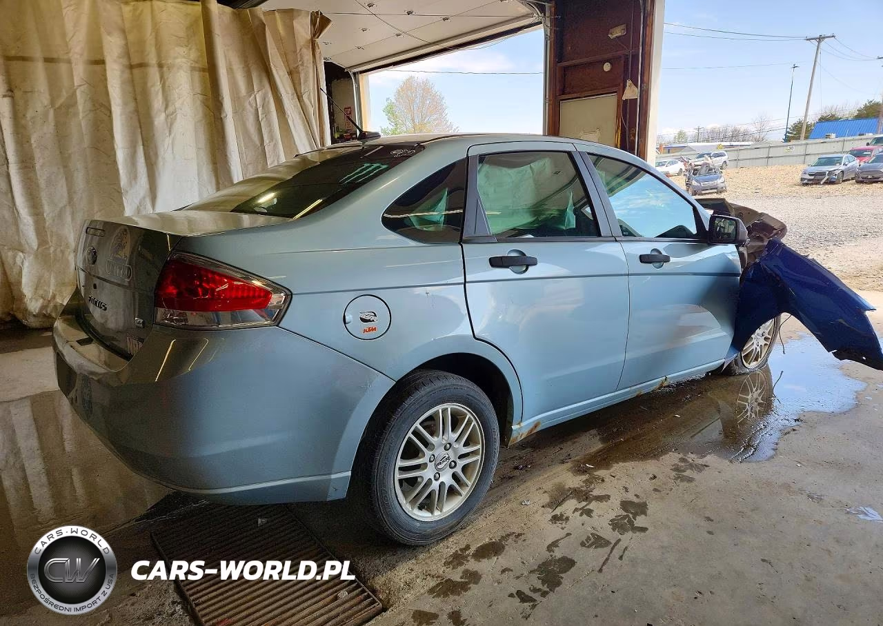 2008 Ford Focus Se VIN:1FAHP35N48W275177 - 3