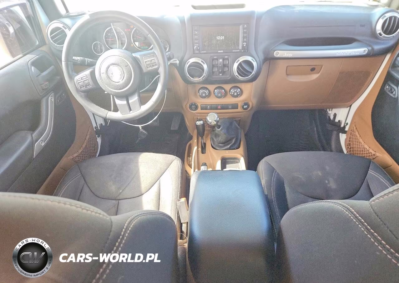 2015 Jeep Wrangler Unlimited Sahara VIN:1C4BJWEG8FL573444 - 8