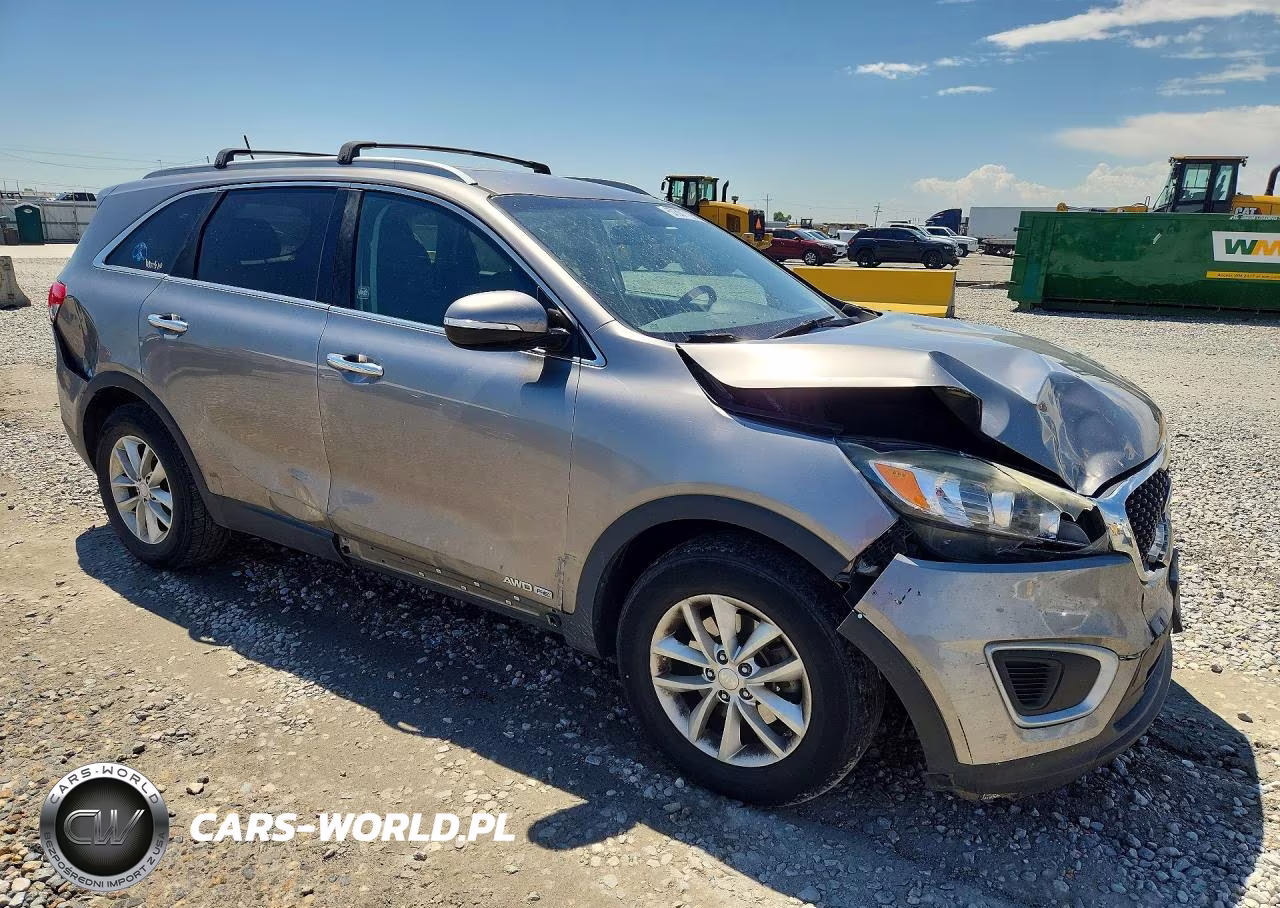 2017 Kia Sorento Lx V6 VIN:5XYPGDA51HG229336 - 4