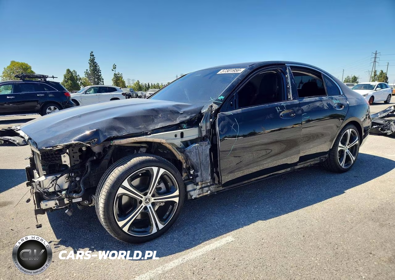 2022 Mercedes-Benz C 300 – zdjęcie 1 z 12