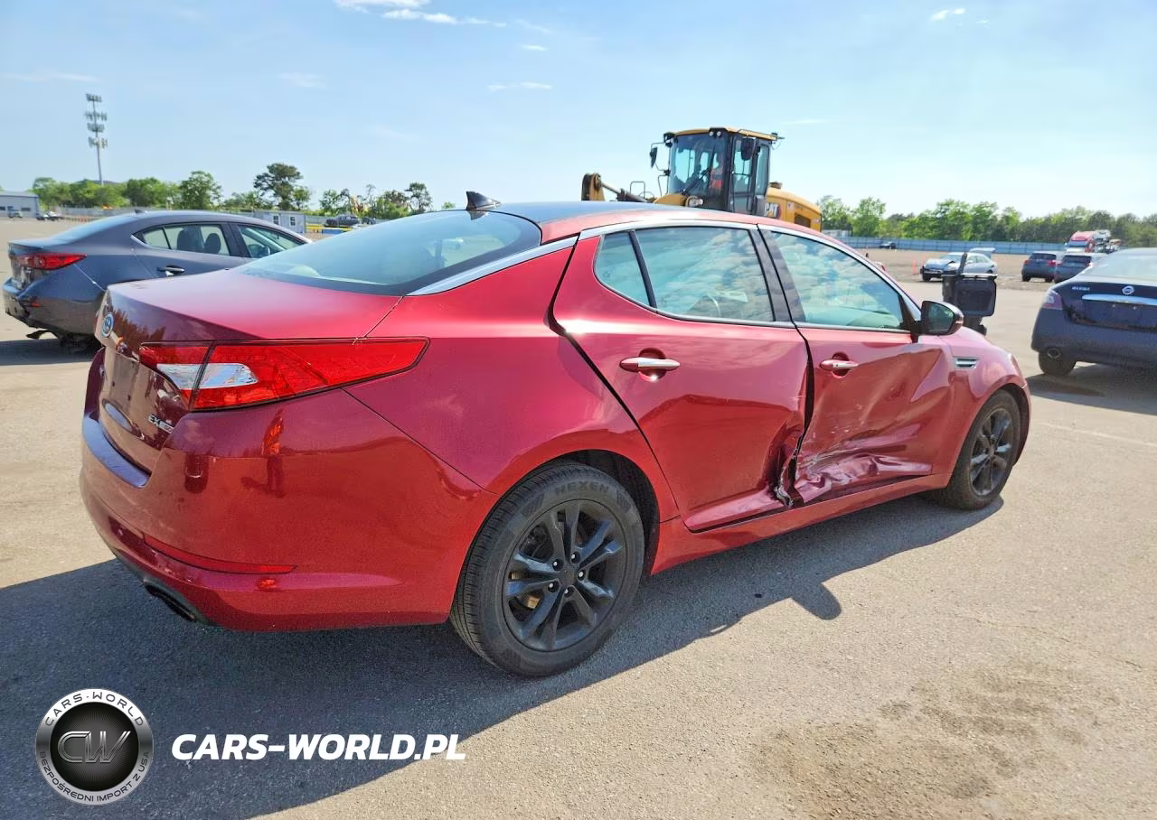 2012 Kia Optima VIN:5XXGN4A62CG015337 - 3