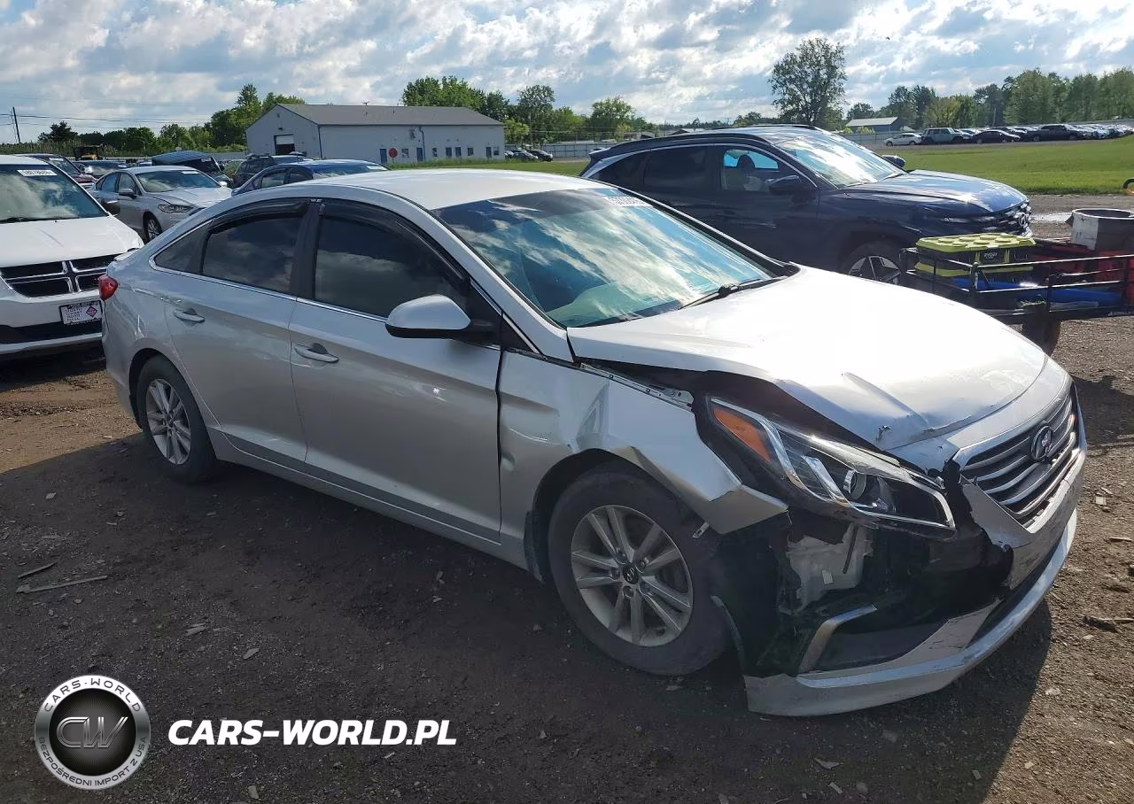 2015 Hyundai Sonata Se VIN:5NPE24AF7FH062114 - 4