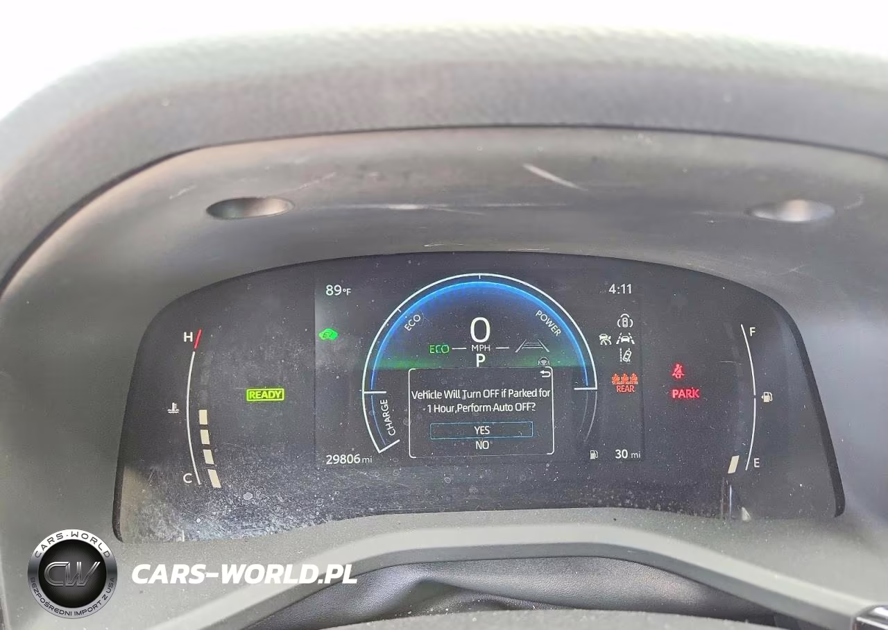 2025 Toyota Camry Le VIN:4T1DAACK7SU647505 - 9