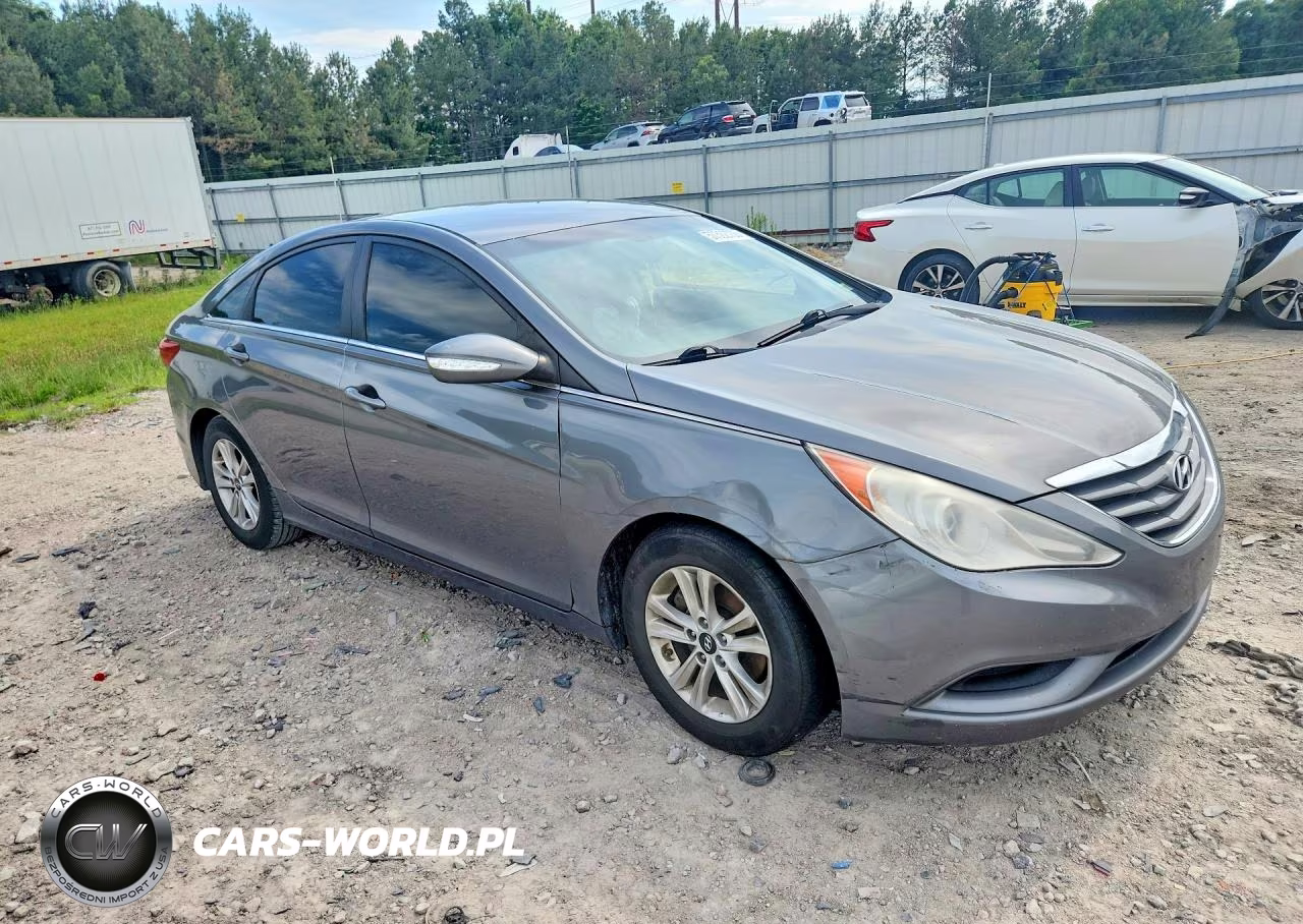 2014 Hyundai Sonata VIN:5NPEB4ACXEH922088 - 4