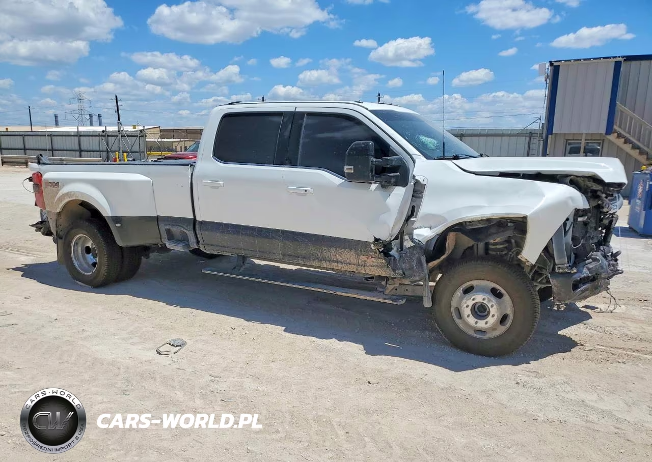 2024 Ford F350 Super Duty VIN:1FT8W3DM5REE03374 - 4