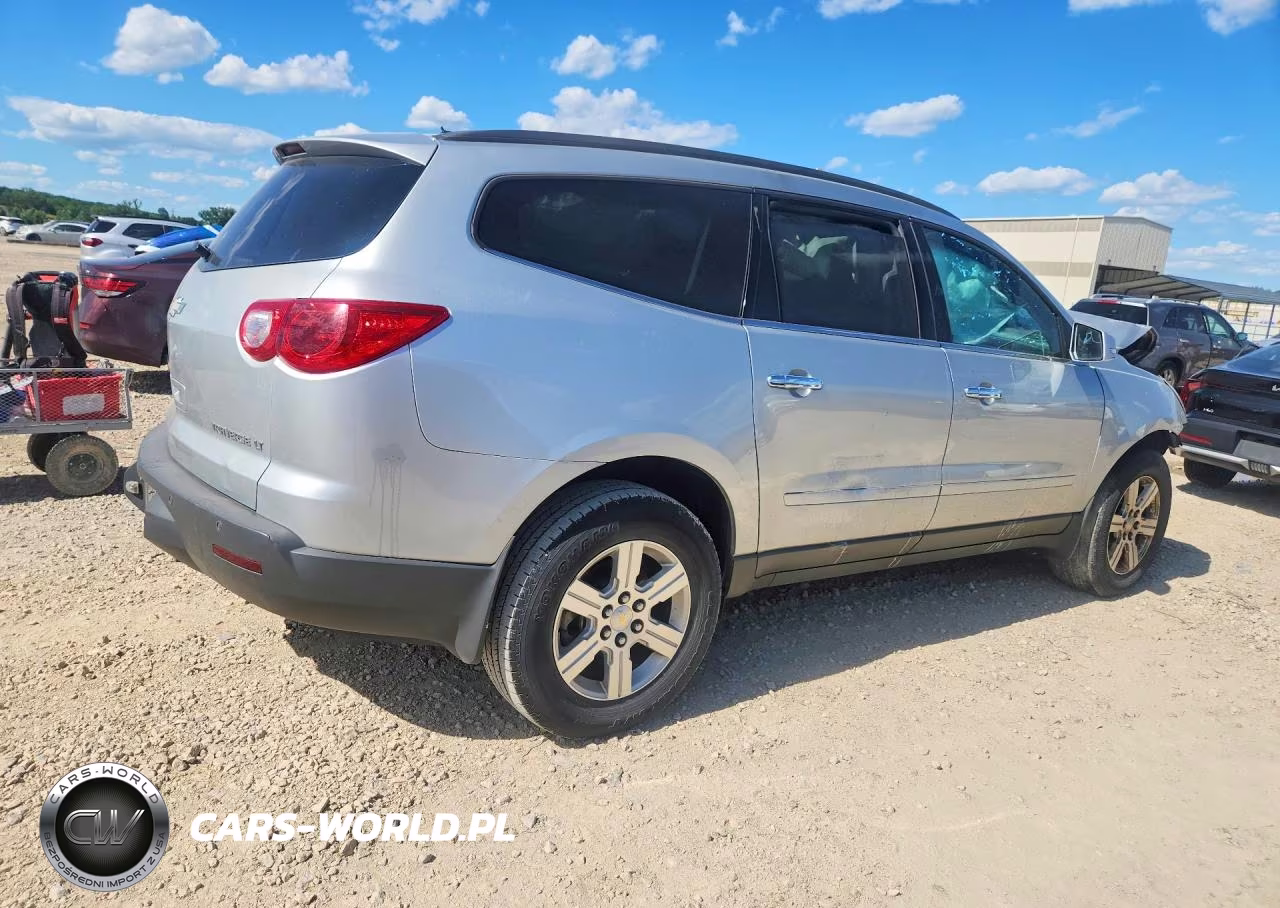 2011 Chevrolet Traverse Lt VIN:1GNKRGED7BJ330600 - 3
