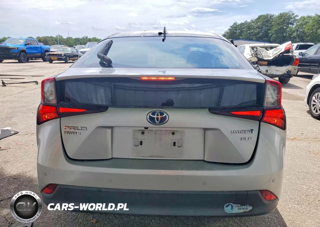 2019 Toyota Prius Xle Awd-E VIN:JTDL9RFU9K3011064 - 6