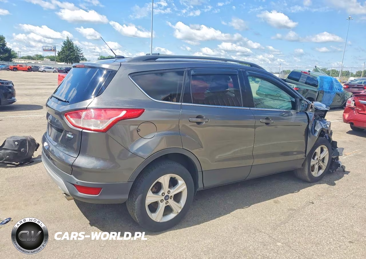 2015 Ford Escape Se VIN:1FMCU9GX8FUB82049 - 3