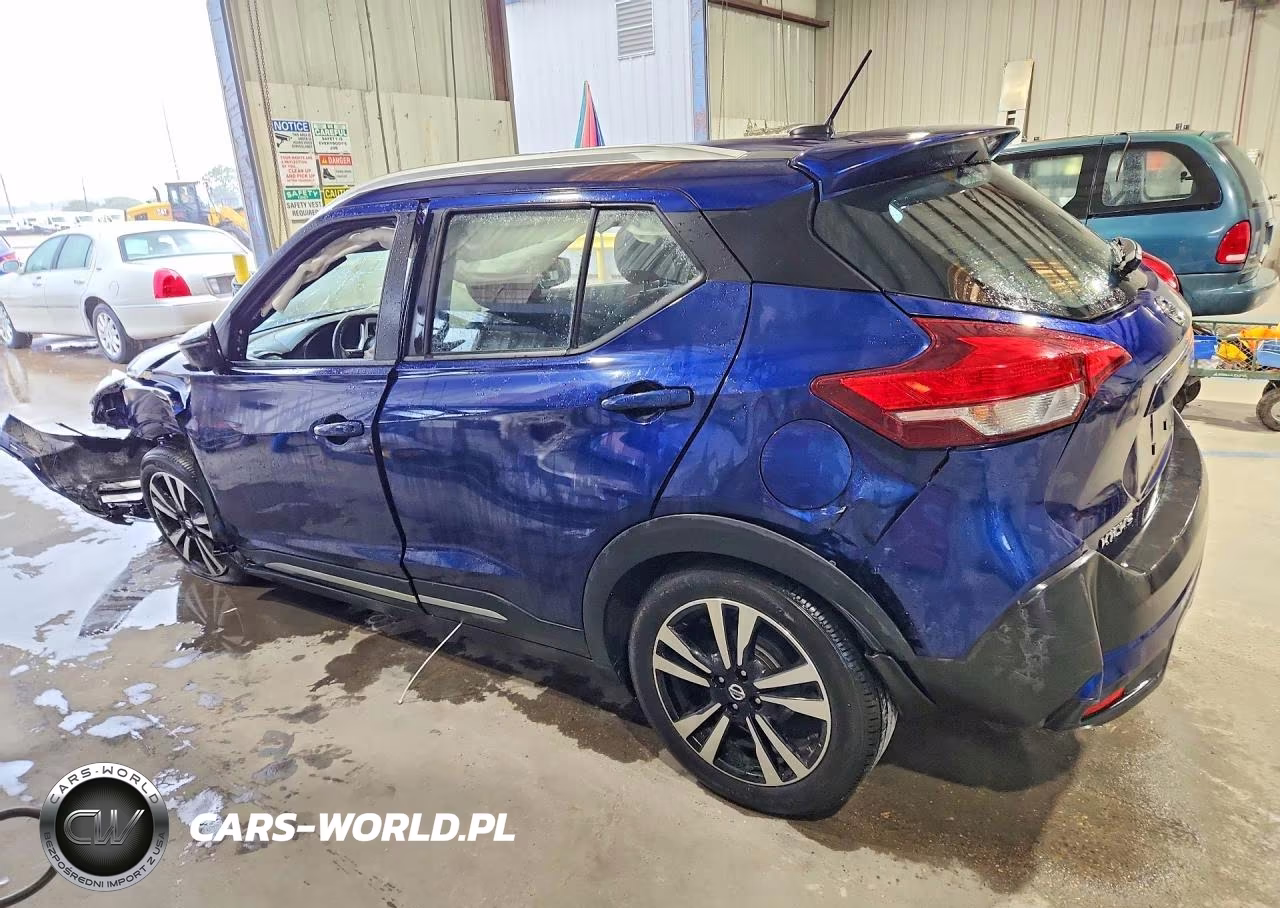 2019 Nissan Kicks Sr VIN:3N1CP5CU0KL532040 - 2