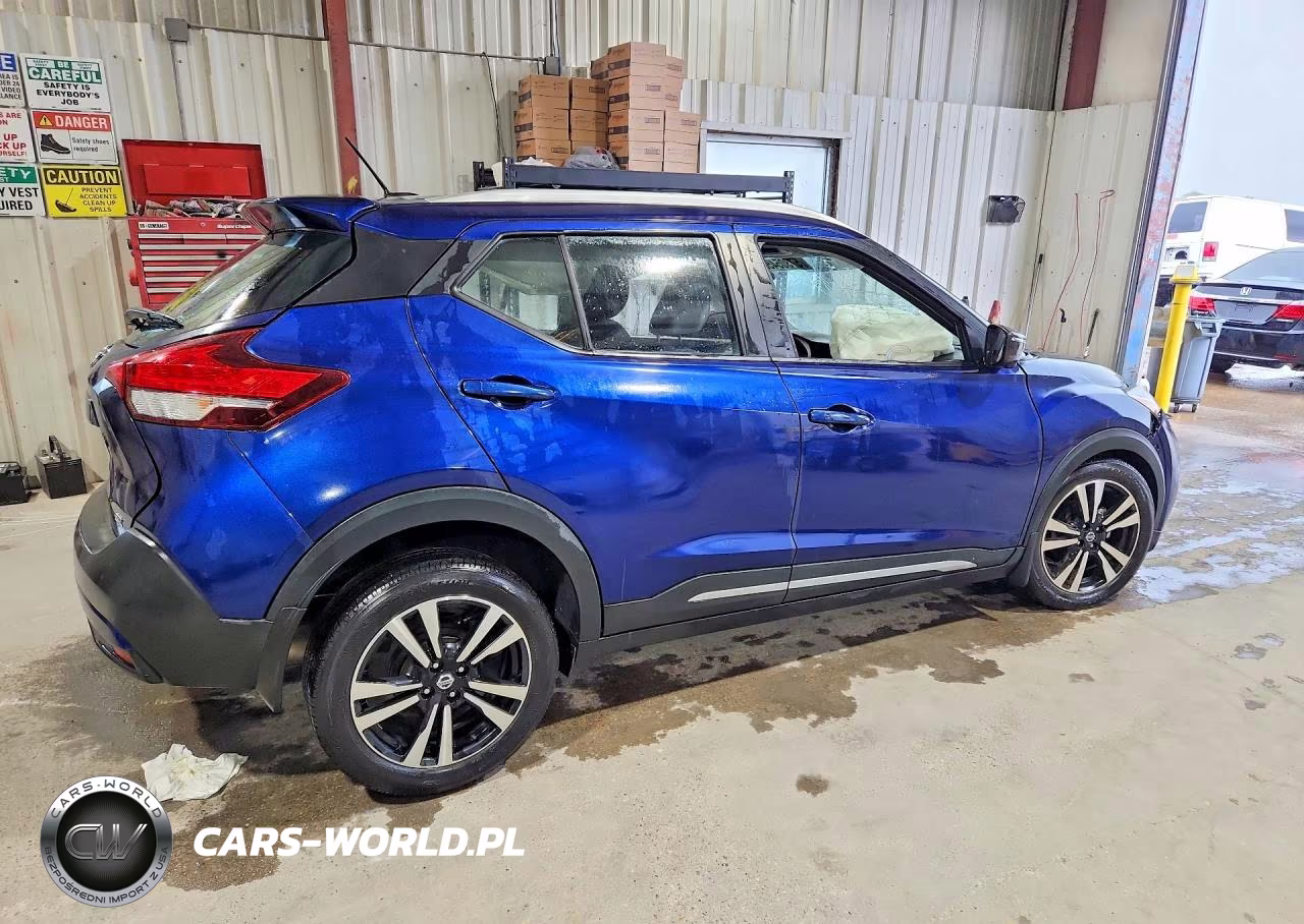 2019 Nissan Kicks Sr VIN:3N1CP5CU0KL532040 - 3