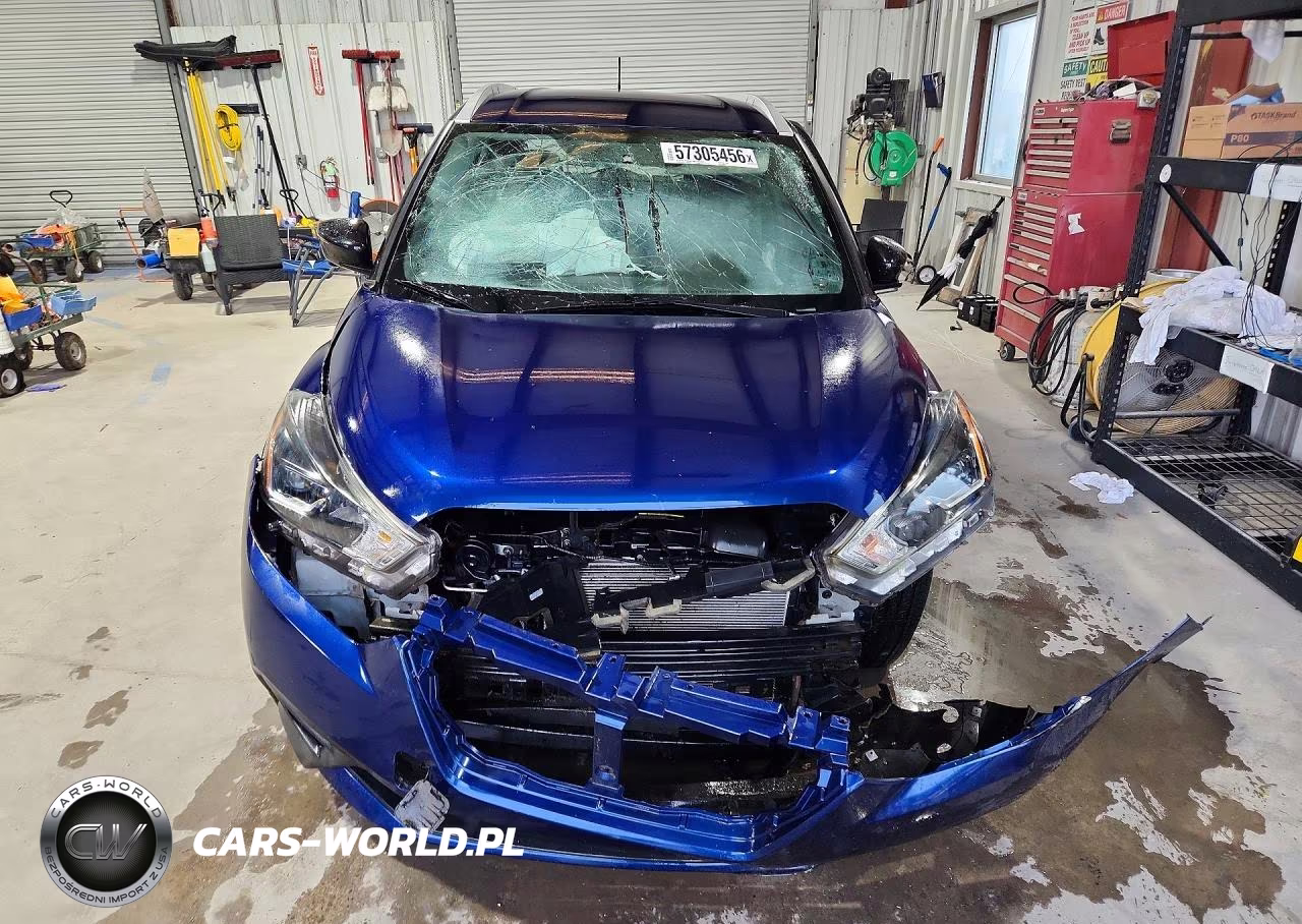 2019 Nissan Kicks Sr VIN:3N1CP5CU0KL532040 - 5