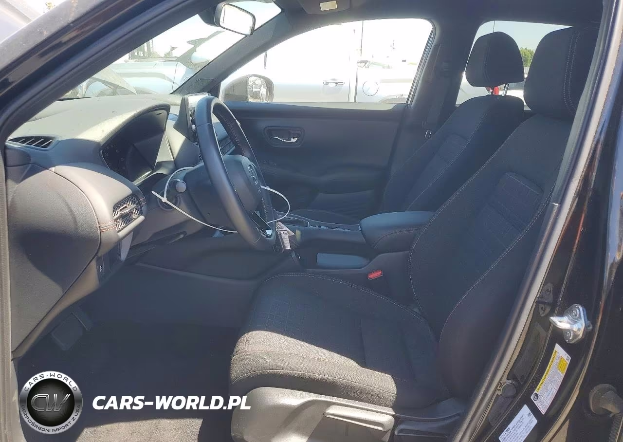2026 Honda Hr-V Sport VIN:3CZRZ1H57TM714092 - 7